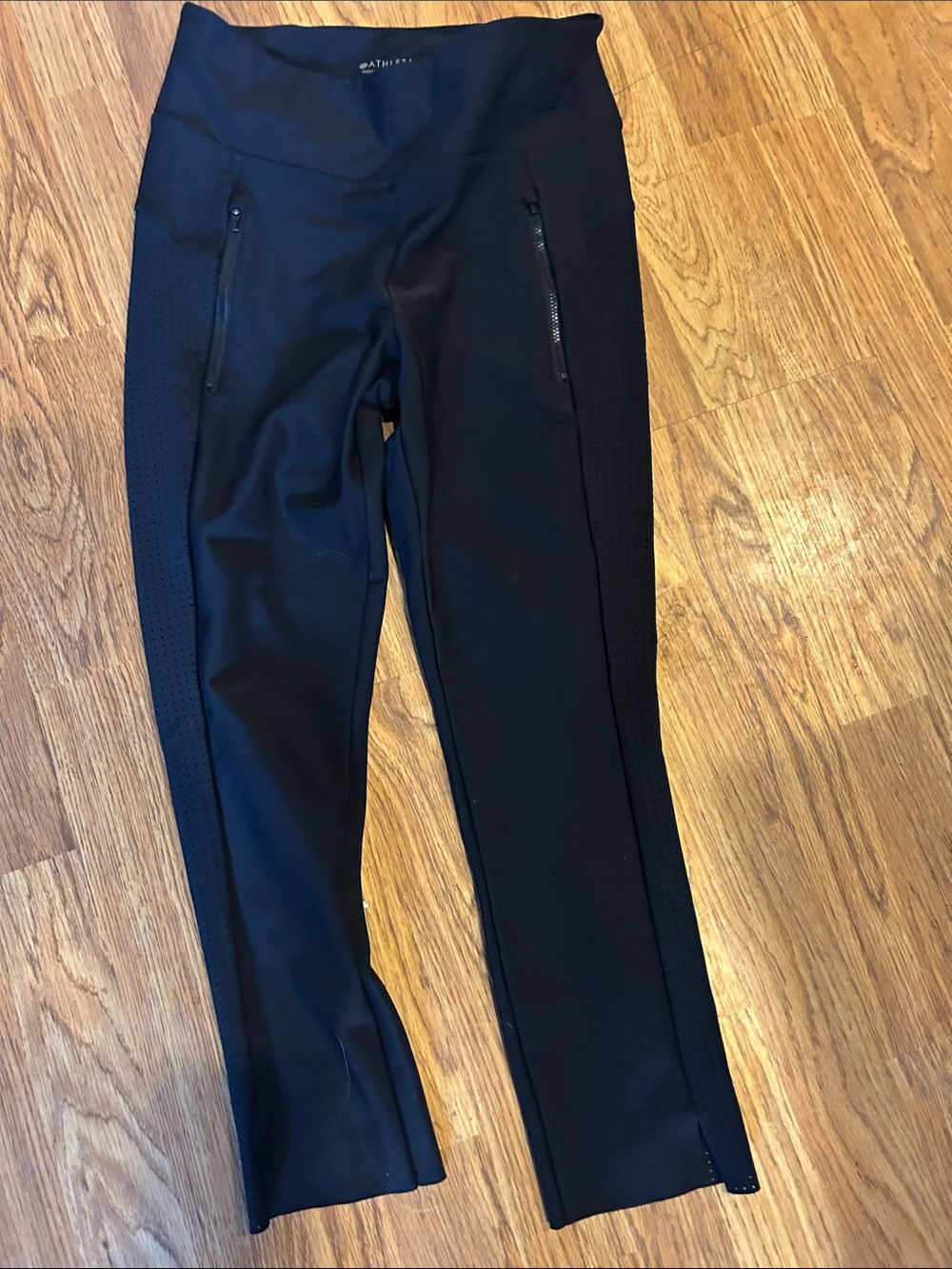 Athleta Black Athletic  Stretch Zip Pocket leggings